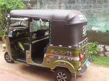 https://riyasewana.com/uploads/bajaj-2stork-threewheeler-15135407965.jpg