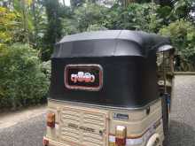 https://riyasewana.com/uploads/bajaj-2storok-171104014193.jpg