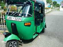 Bajaj 2strock 2004 Three Wheel