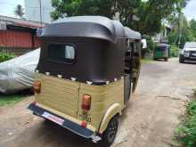 https://riyasewana.com/uploads/bajaj-2strock-three-2006-2414104312682.jpg
