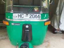 Bajaj 2strok 2004 Three Wheel
