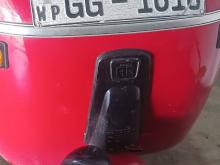 Bajaj 2 Stroke 2000 Three Wheel