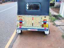 https://riyasewana.com/uploads/bajaj-2stroke-111933484032.jpg