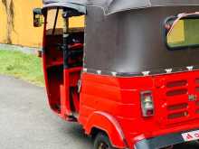 https://riyasewana.com/uploads/bajaj-2stroke-2003-2714320413004.jpg