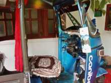 https://riyasewana.com/uploads/bajaj-2stroke-2004-3014252312893.jpg
