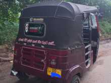 https://riyasewana.com/uploads/bajaj-2stroke-2006-306031412383.jpg