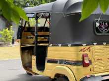 https://riyasewana.com/uploads/bajaj-2stroke-221039494202.jpg