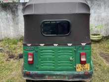 https://riyasewana.com/uploads/bajaj-2stroke-2612172022783.jpg