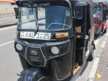 Bajaj 4 Stroke 2014 Three Wheel