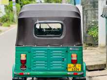 https://riyasewana.com/uploads/bajaj-3-wheel-2005-57472312232.jpg