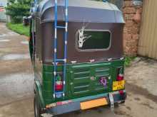 https://riyasewana.com/uploads/bajaj-3vil-71413374492.jpg