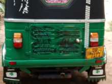https://riyasewana.com/uploads/bajaj-4--2000-1814010912942.jpg