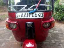 Bajaj 4  Stroke 2013 Three Wheel