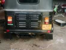 https://riyasewana.com/uploads/bajaj-4-istok-2013-2010410512802.jpg