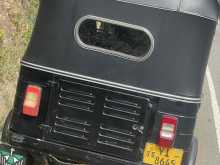 https://riyasewana.com/uploads/bajaj-4-s-39080422792.jpg