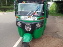 Bajaj 4 Srock 2015 Three Wheel