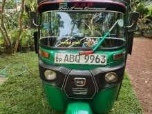 Bajaj 4 Stroke 2017 Three Wheel
