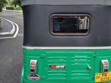 https://riyasewana.com/uploads/bajaj-4-stock-15104301803.jpg