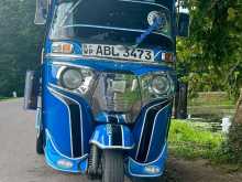 Bajaj 4 Stroke 2016 Three Wheel