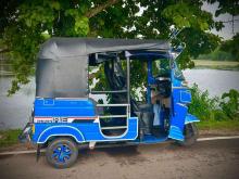 https://riyasewana.com/uploads/bajaj-4-stock-1951146186.jpg