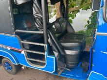 https://riyasewana.com/uploads/bajaj-4-stock-1951146384.jpg
