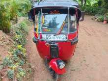 Bajaj 4 Stroke 2009 Three Wheel