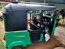 Bajaj 4 Stroke 2014 Three Wheel