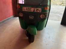 Bajaj 4 Stroke 2015 Three Wheel