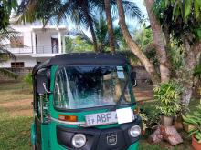 Bajaj 4 Stroke 2015 Three Wheel