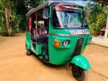 Bajaj 4 Stroke 2011 Three Wheel