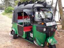 Bajaj 4 Stroke 2014 Three Wheel