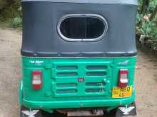 https://riyasewana.com/uploads/bajaj-4-stock-272105344463.jpg