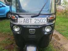 Bajaj 4 Stroke 2019 Three Wheel