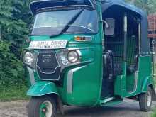 Bajaj 4 Stroke 2016 Three Wheel