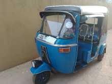 Bajaj 4 Stroke 2009 Three Wheel