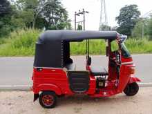 Bajaj 4 Stroke 2011 Three Wheel