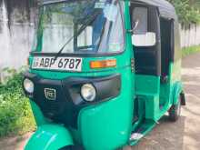 Bajaj 4 Stroke 2017 Three Wheel
