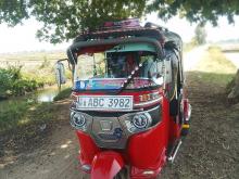Bajaj 4 Stroke 2015 Three Wheel