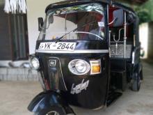 Bajaj 4 Stroke 2011 Three Wheel