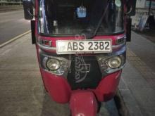 Bajaj 4 Stroke 2018 Three Wheel