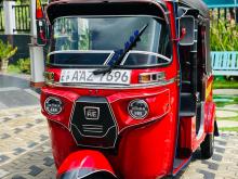 Bajaj 4 Stroke 2015 Three Wheel