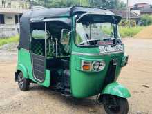 Bajaj 4 Stroke 2010 Three Wheel