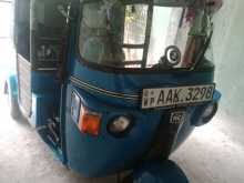 Bajaj 4 Stroke 2013 Three Wheel