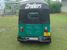 https://riyasewana.com/uploads/bajaj-4-stoke-26651484782.jpg