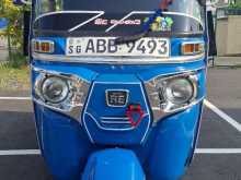 Bajaj 4 Stroke 2015 Three Wheel