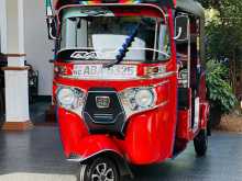 Bajaj 4 Stroke 2015 Three Wheel