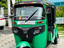 Bajaj 4 Stroke 2015 Three Wheel