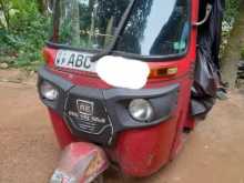 Bajaj 4 Stroke 2015 Three Wheel