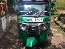Bajaj 4 Stroke 2015 Three Wheel
