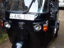 Bajaj 4 Stroke 2013 Three Wheel